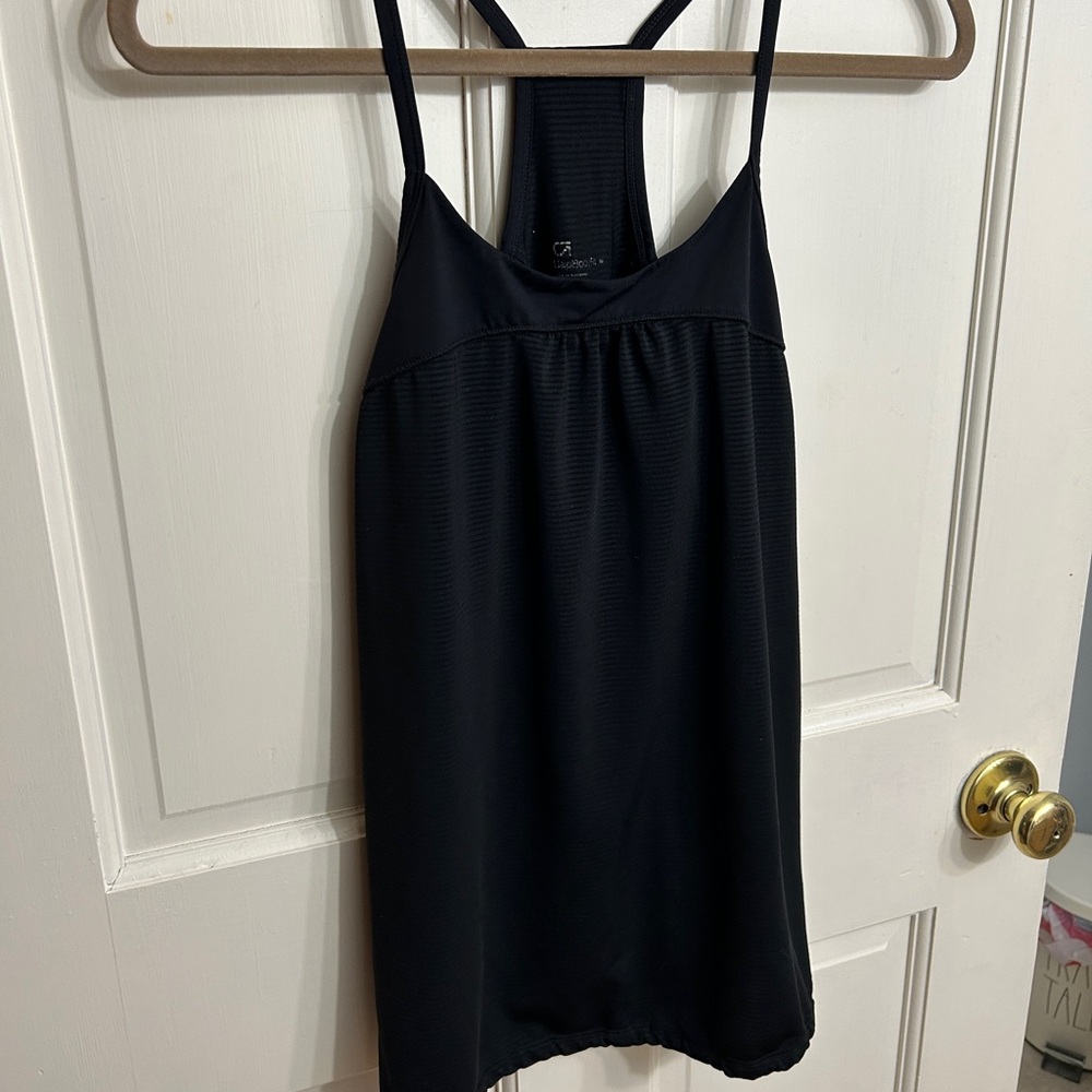 Gap black workout tank top